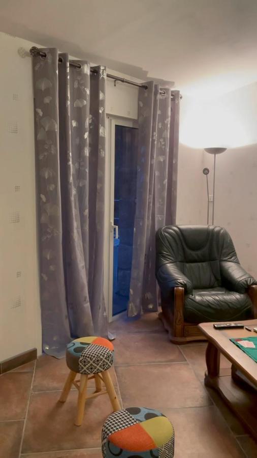 Les Meubles De Lassou Gite Lombers Buitenkant foto